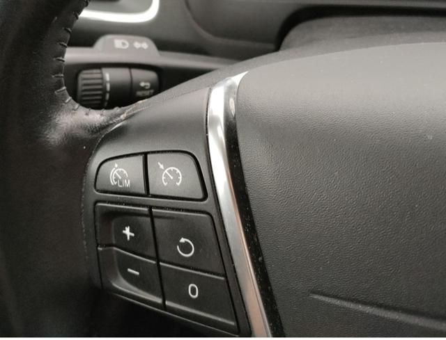 VOLVO V40 usata, con Interni in pelle
