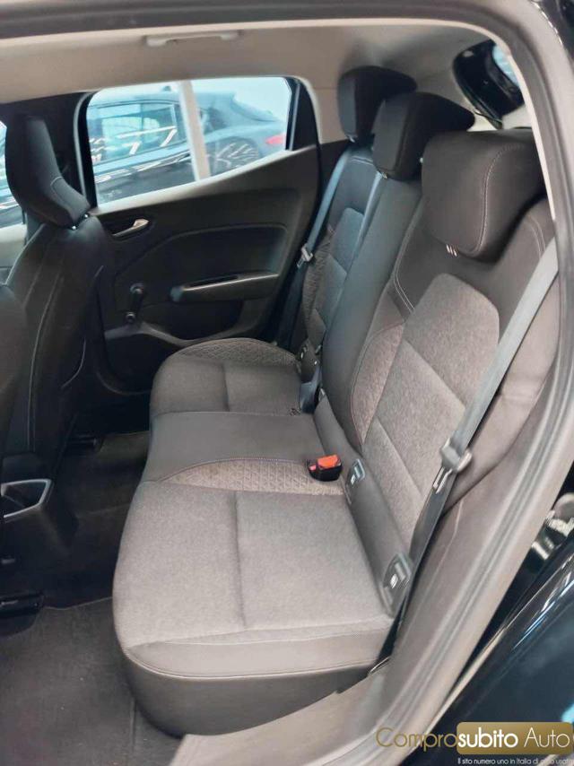 RENAULT Clio usata, con Bluetooth