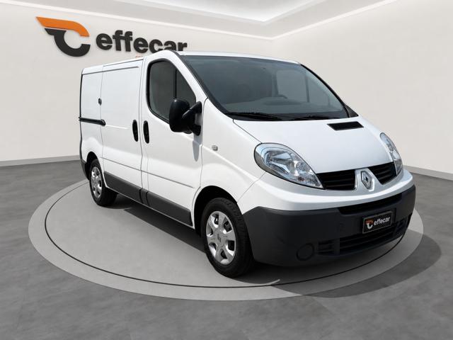 RENAULT Trafic usata, con Alzacristalli elettrici