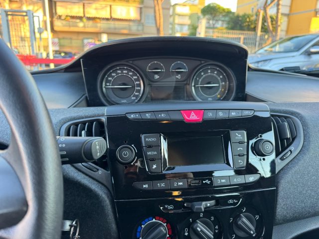 LANCIA Ypsilon usata, con Controllo trazione