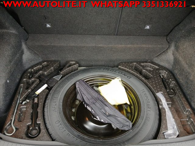 NISSAN Qashqai usata, con Fari LED