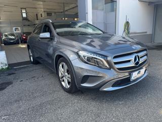 MERCEDES-BENZ GLA 220 d Automatic Sport