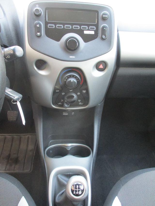 TOYOTA Aygo usata 14