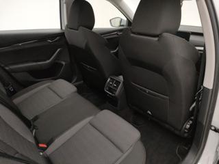 SKODA Octavia usata, con Bracciolo