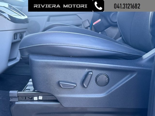 FORD Tourneo Custom usata, con Volante in pelle