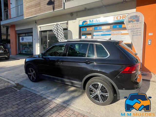 VOLKSWAGEN Tiguan usata, con Autoradio