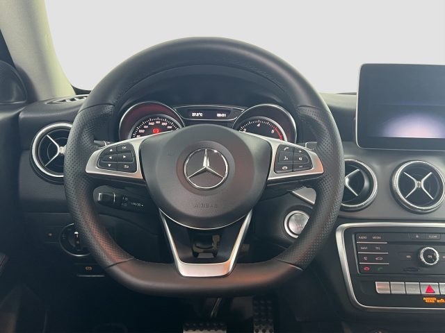 MERCEDES-BENZ CLA 200 usata 11