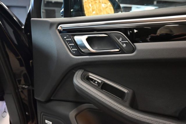 PORSCHE Macan usata 69