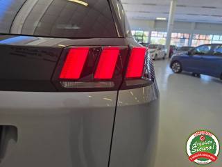 PEUGEOT 3008 usata, con Fari LED