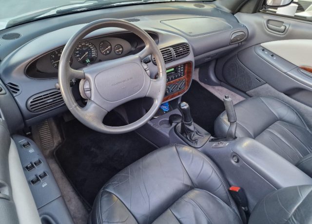 CHRYSLER Stratus usata, con Fendinebbia