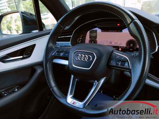 AUDI Q7 usata, con Sensori di parcheggio posteriori
