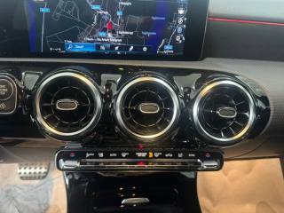 MERCEDES-BENZ A 200 usata, con Interni in pelle