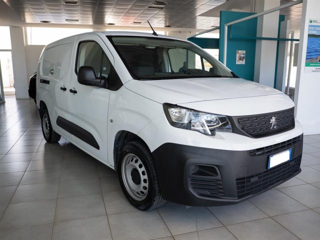 PEUGEOT Partner usata, con Alzacristalli elettrici