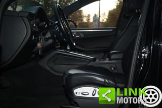 PORSCHE Macan usata, con Volante in pelle