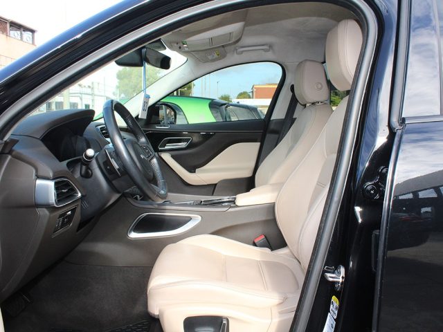 JAGUAR F-Pace usata, con Controllo automatico clima