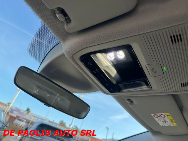 VOLKSWAGEN Golf usata, con Luci diurne LED