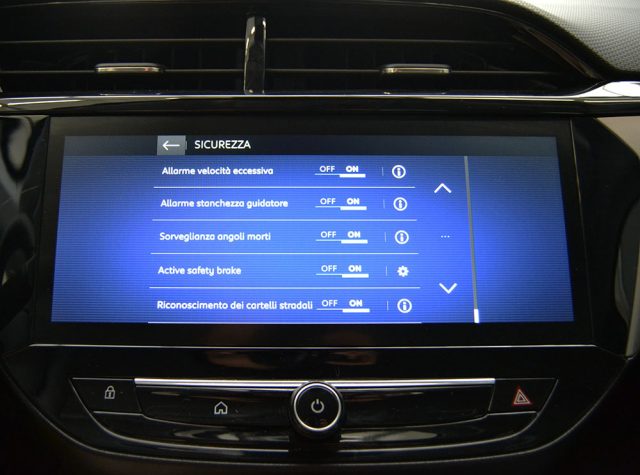 OPEL Corsa usata, con Controllo trazione