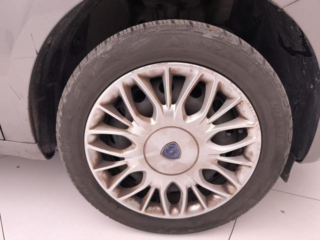 LANCIA Ypsilon usata 24