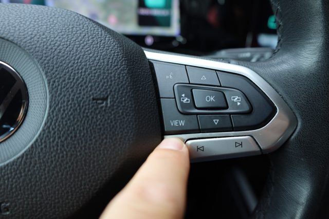 VOLKSWAGEN Golf Variant usata, con Autoradio digitale