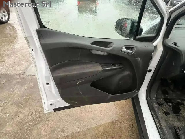 FORD Transit Courier usata, con Cruise Control