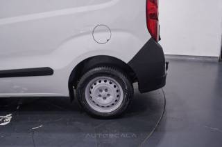 OPEL Combo usata 16