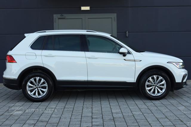 VOLKSWAGEN Tiguan usata, con Luci diurne LED