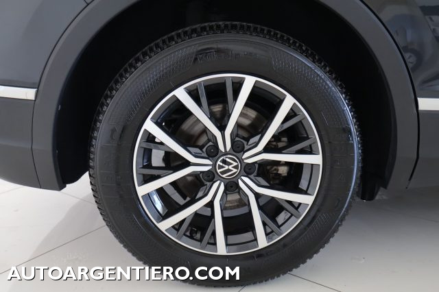 VOLKSWAGEN Tiguan usata, con Specchietti laterali elettrici