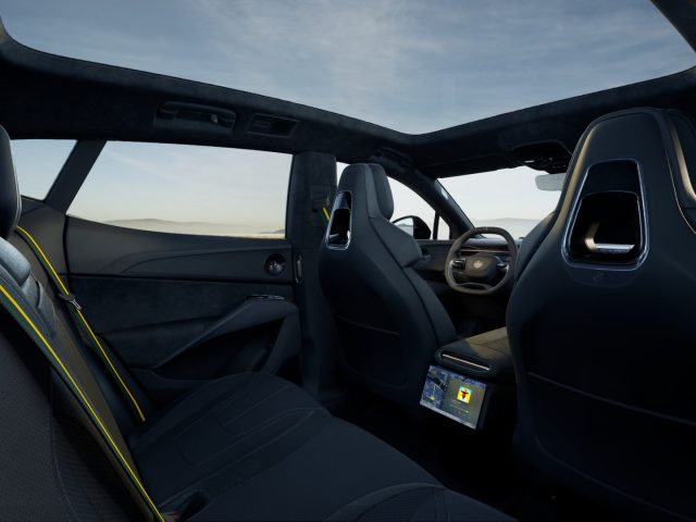 LOTUS Eletre usata, con Sistema di navigazione