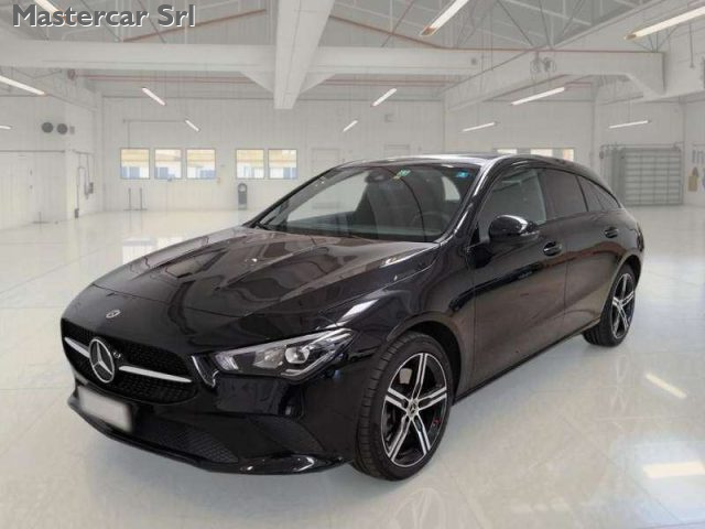MERCEDES-BENZ CLA 250 usata, con Airbag