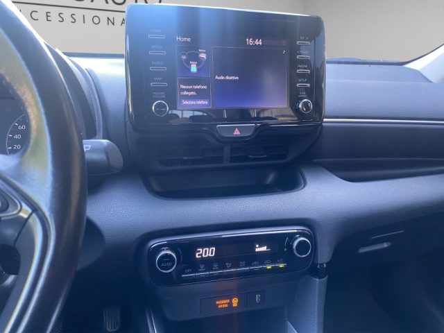 TOYOTA Yaris usata, con Specchietti laterali elettrici