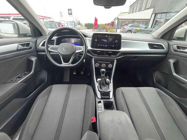 VOLKSWAGEN T-Roc usata, con USB