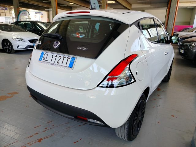 LANCIA Ypsilon usata, con Autoradio digitale