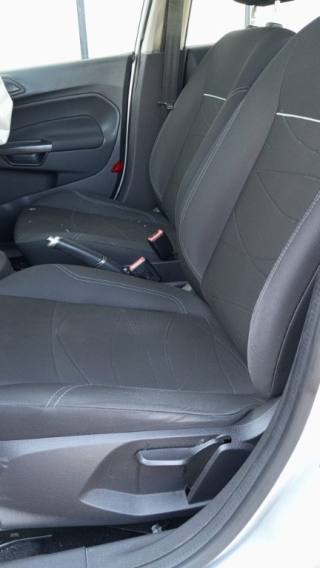 FORD Fiesta usata, con Autoradio