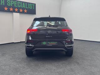 VOLKSWAGEN T-Roc usata, con Autoradio