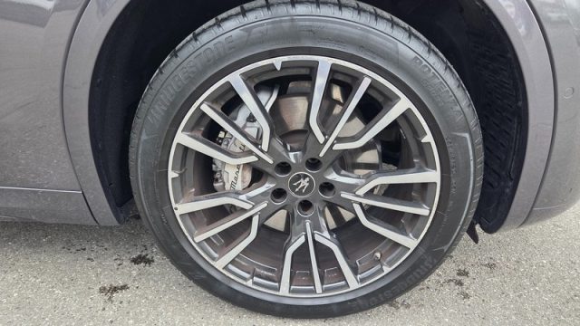 MASERATI Grecale usata, con Autoradio