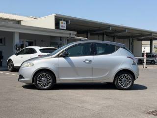 LANCIA Ypsilon usata, con Autoradio