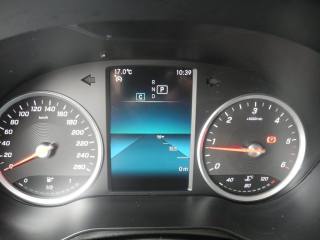 MERCEDES-BENZ GLC 300 usata, con Touch screen