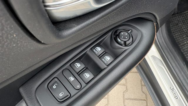 JEEP Compass usata, con Climatizzatore