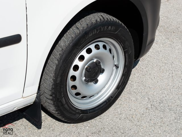 VOLKSWAGEN Caddy usata 22