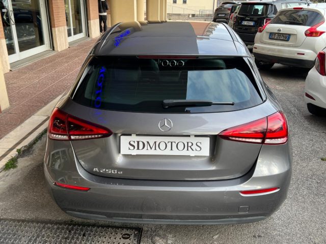 MERCEDES-BENZ A 250 usata, con Alzacristalli elettrici