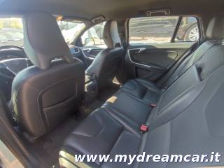 VOLVO V60 usata, con Bluetooth