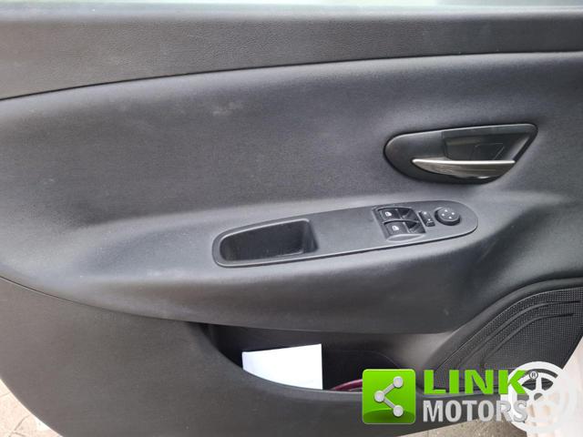 LANCIA Ypsilon usata, con Airbag testa