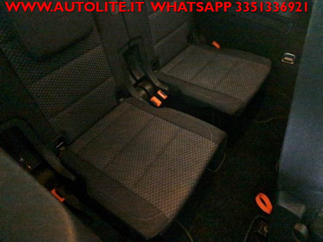 VOLKSWAGEN Touran usata, con Volante in pelle