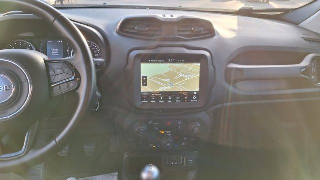 JEEP Renegade usata, con USB