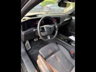 OPEL Astra usata, con Fari LED