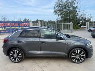 VOLKSWAGEN T-Roc usata, con Autoradio