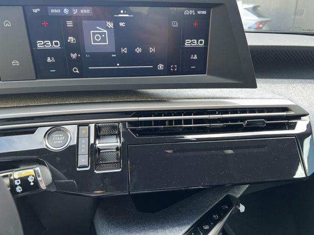 PEUGEOT 5008 usata, con Bracciolo