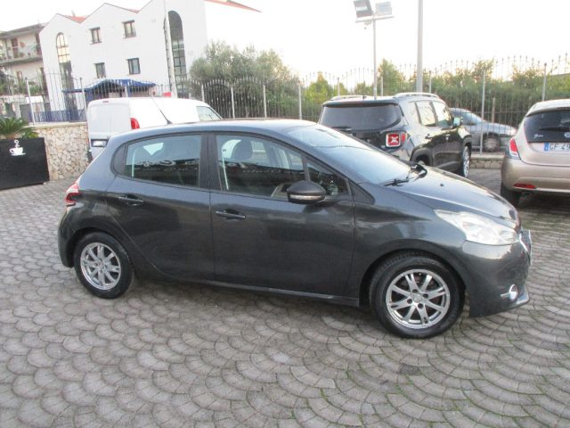 PEUGEOT 208 usata, con Airbag Passeggero