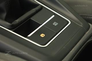 VOLKSWAGEN Golf usata, con Sensori di parcheggio anteriori