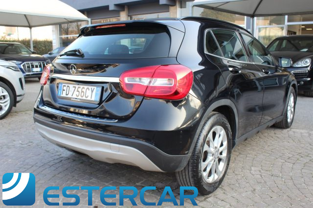 MERCEDES-BENZ GLA 180 usata, con Airbag